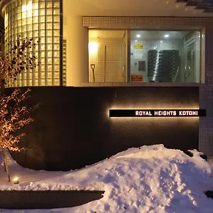 アパート Royalheights Kotoni 広々30平米 最大4名ルーム A