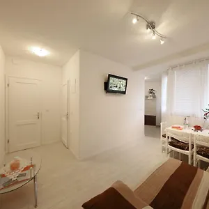 Luci Apartment